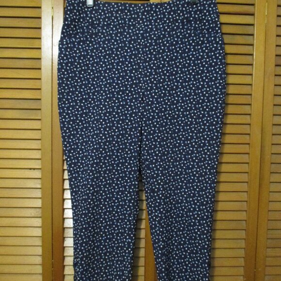 Chico's capris Perfect Stretch, navy w/dots pull on w/pockets size 10 (1.5) - Picture 1 of 8
